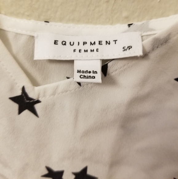 Equipment Layla Silk Cami Top - NWT - Picture 2 of 2